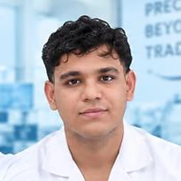 Dr Kartavya Agravat, dental surgeon (BDS)
